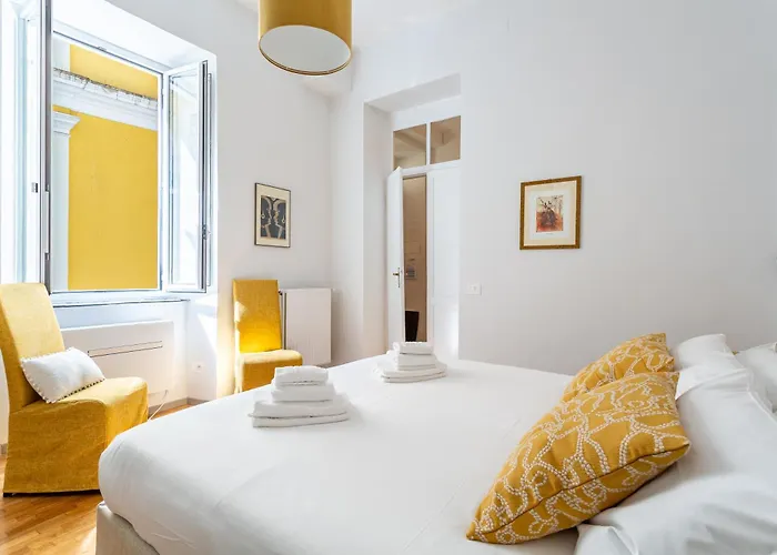 Apartment Iflat Charming Historic Palace Fons Trevi B15