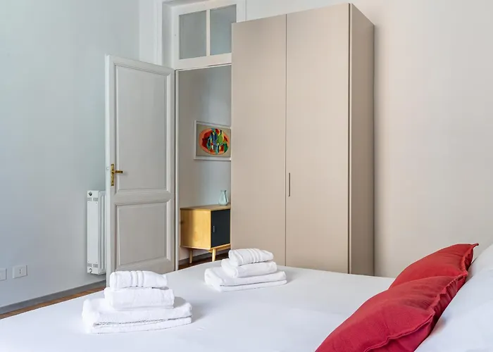 Iflat Charming Historic Palace Fons Trevi B15 Apartment Rom