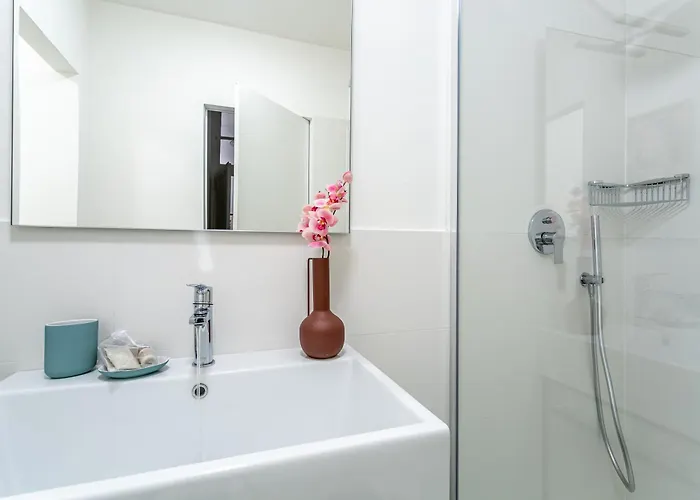 Iflat Charming Historic Palace Fons Trevi B15 Apartment
